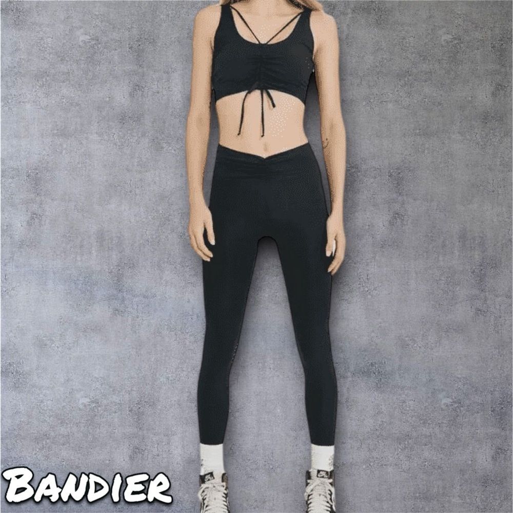 Preowned Women's Bandier Something Navy x Bandier Sports Bra - Black XS - Picture 2 of 8